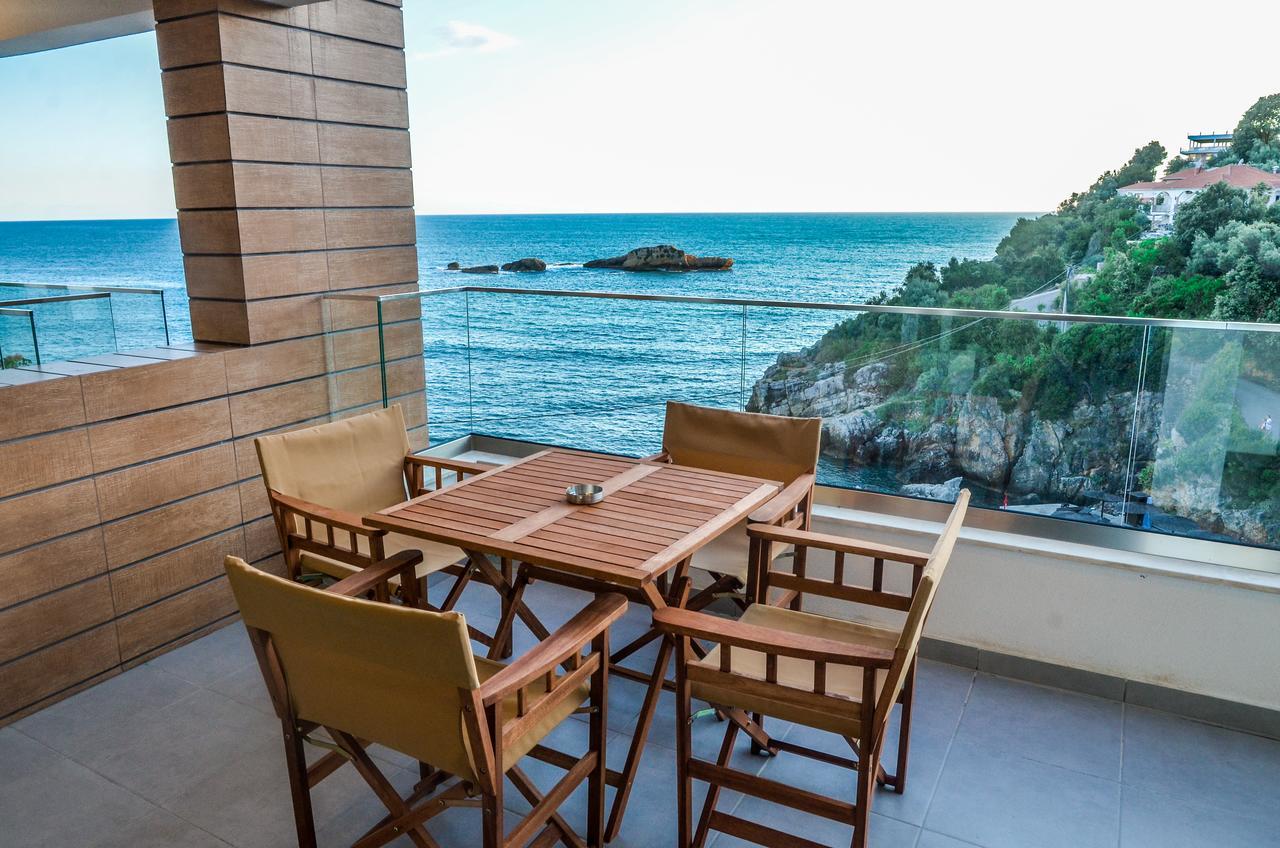 Hotel Mediterraneo Liman Free Private Beach For Hotel Guest Ulcinj Exterior photo